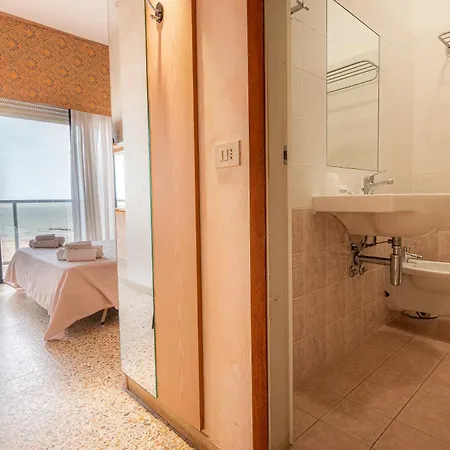 Hotel Crown Rimini Exterior foto